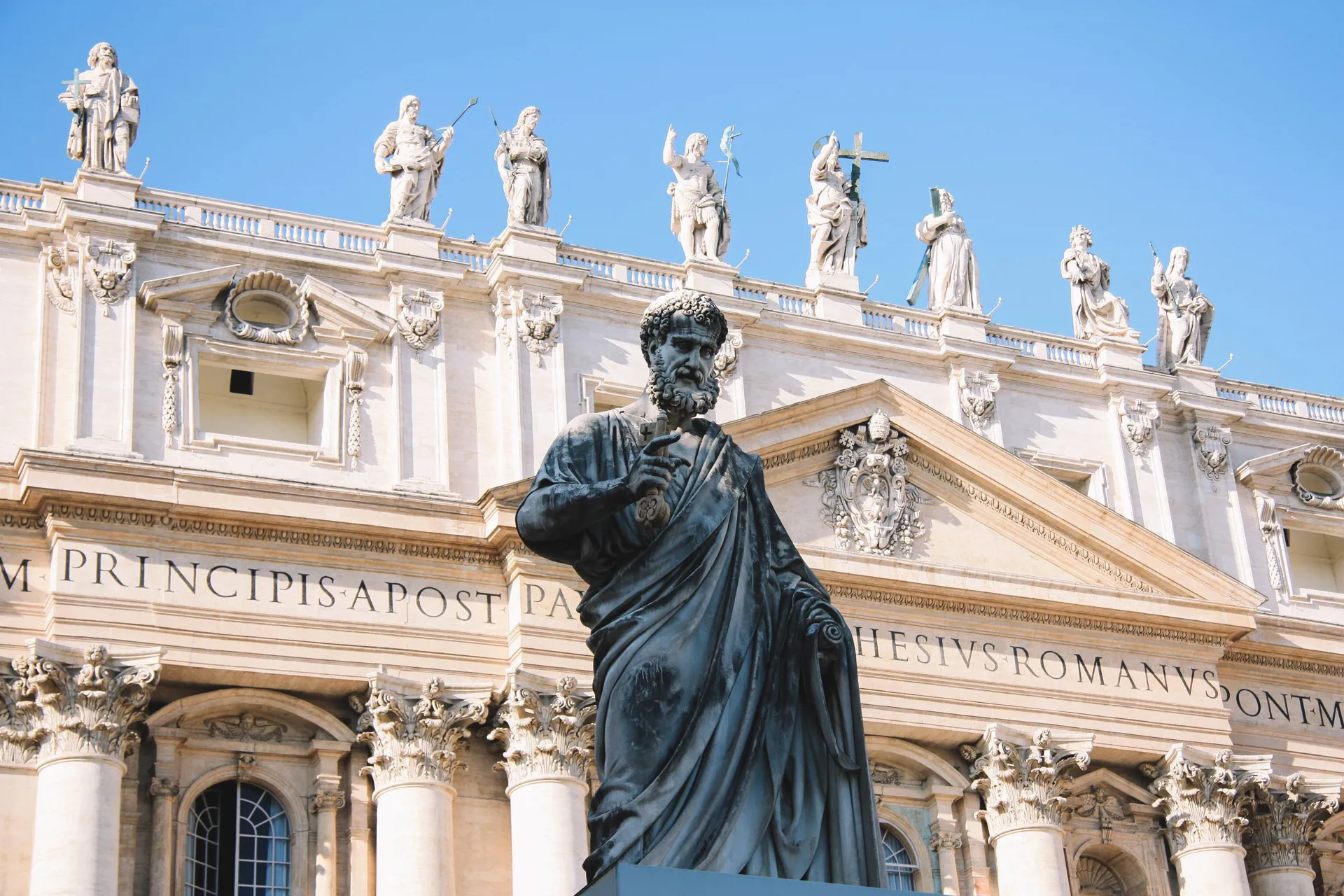 St Peters Statue