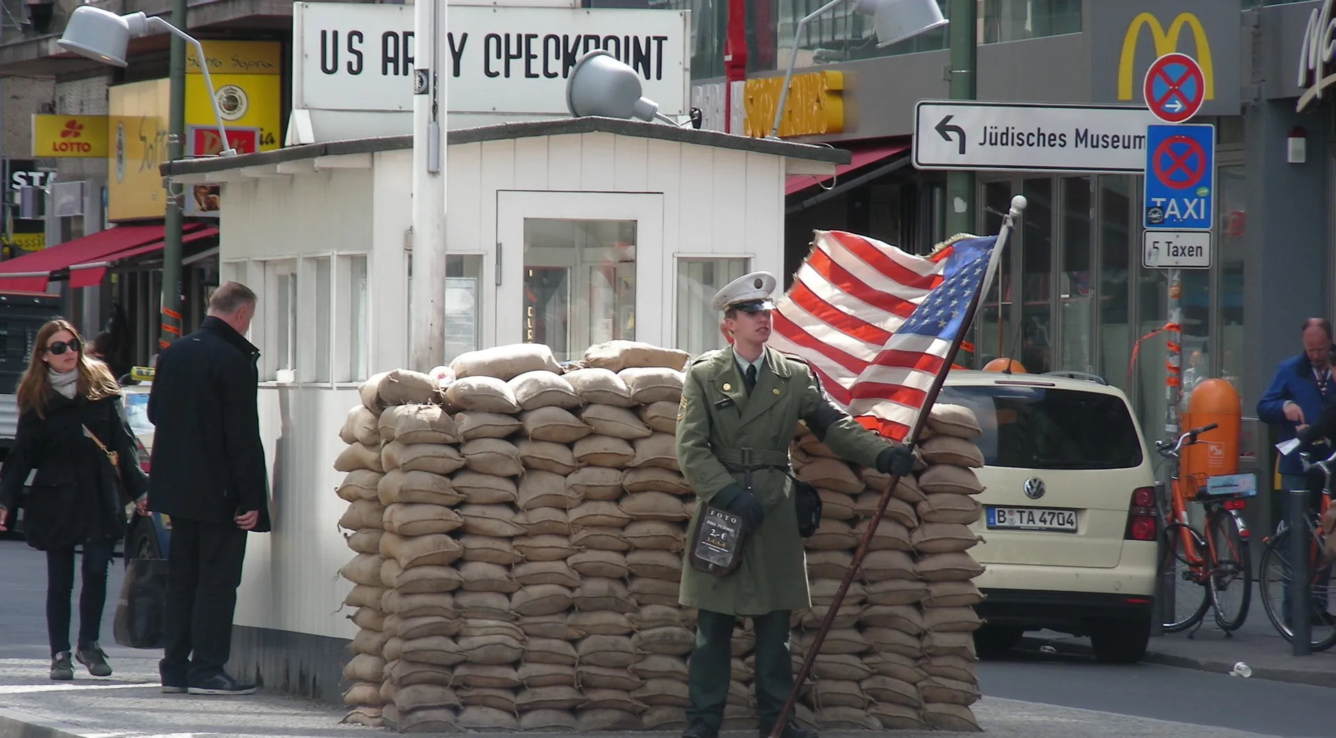 Checkpoint Charlie, Berlin