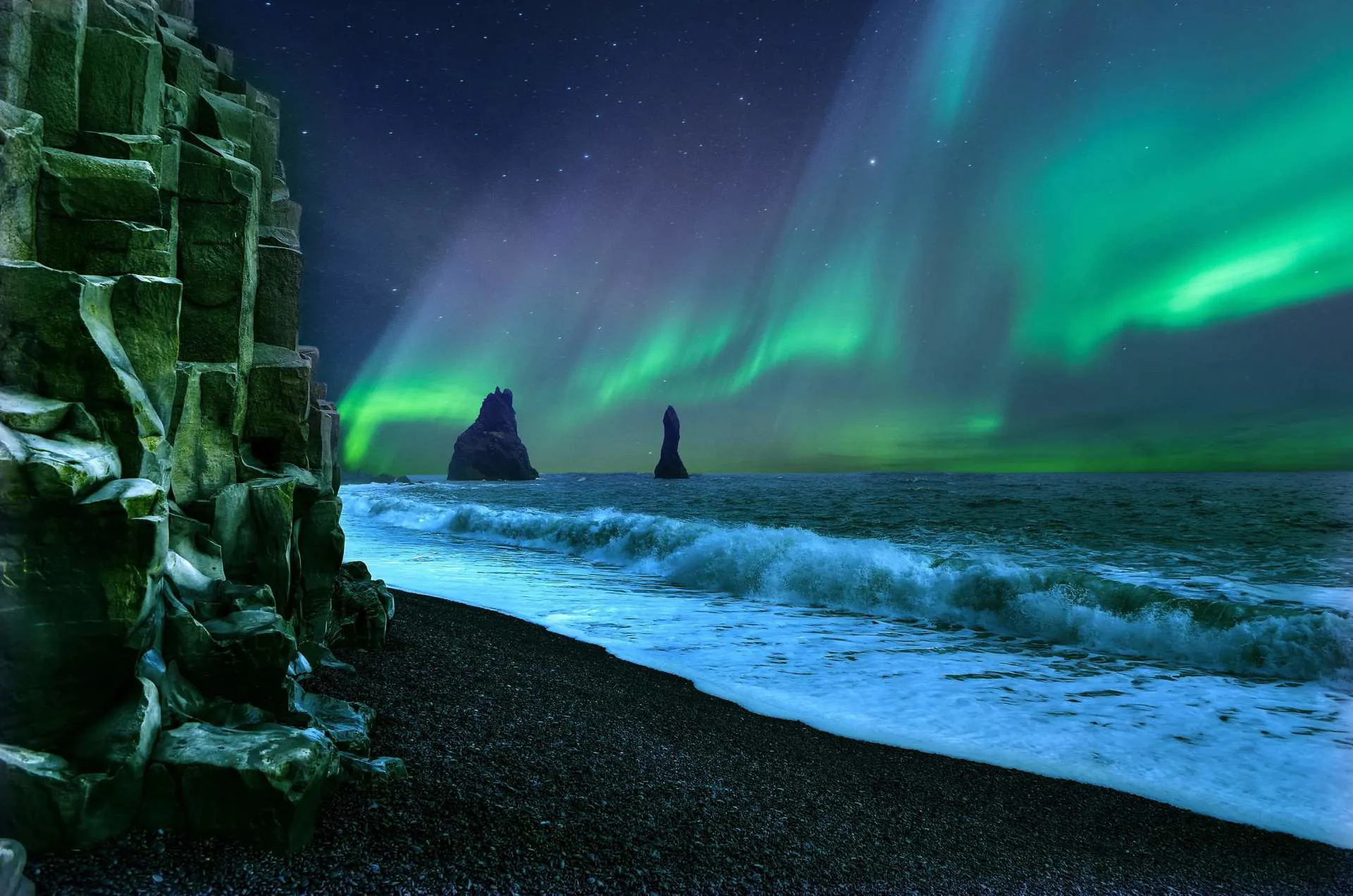 Iceland Reynisfjara Beach Image