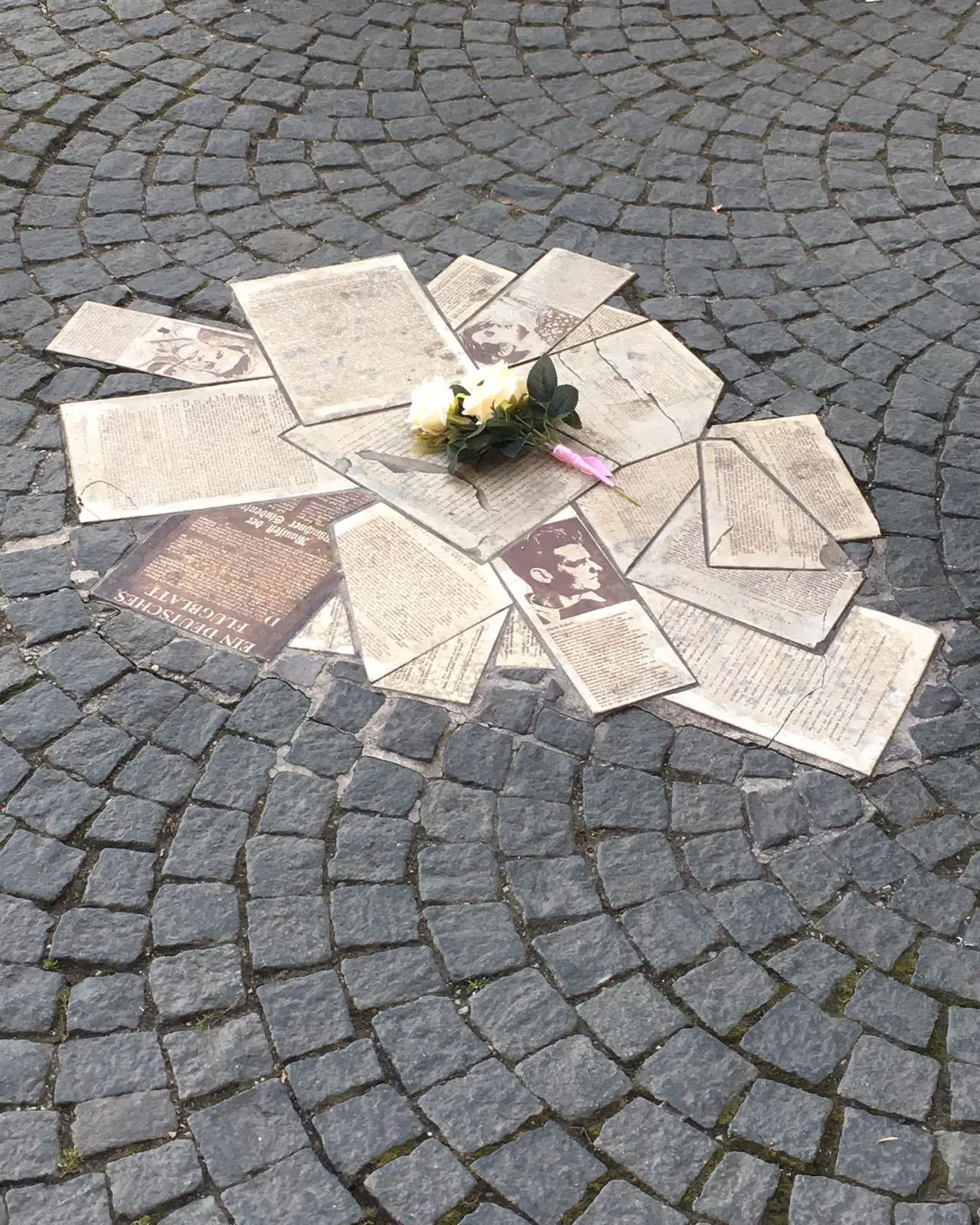 White Rose Memorial, Ludwig Maximilian University, Munich