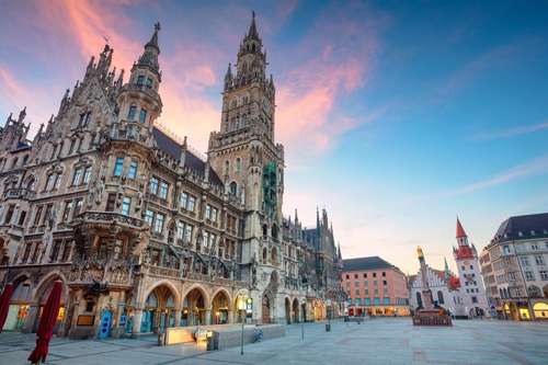 A landscape view of the Marienplatz in Munich, Germany.