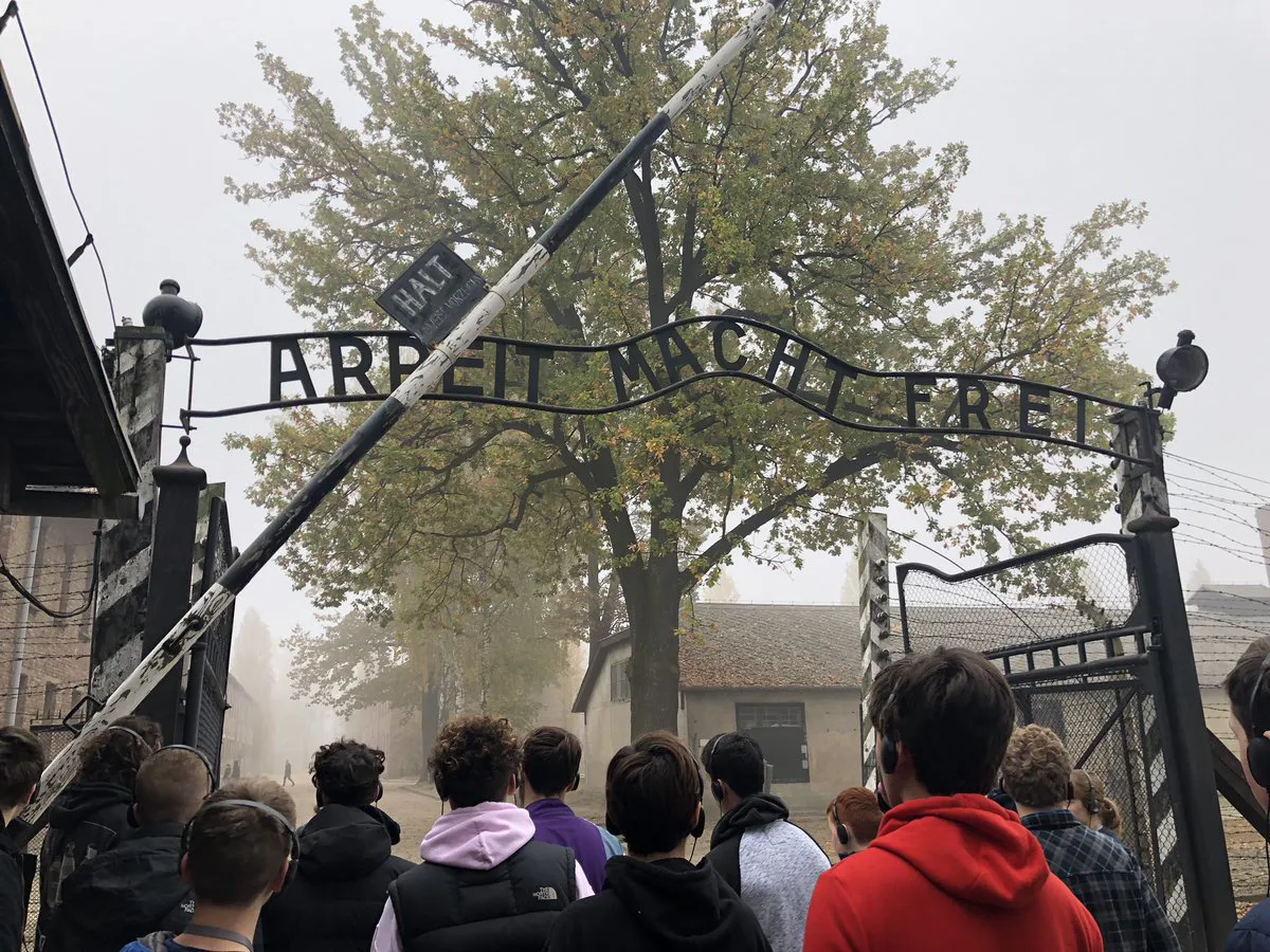 Kew House - entrance Auschwitz 1